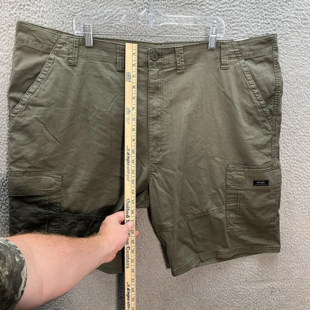 Wrangler‎ Shorts Mens 48 Green Ripstop Relaxed Cargo Workwear Grunge Outdoors *